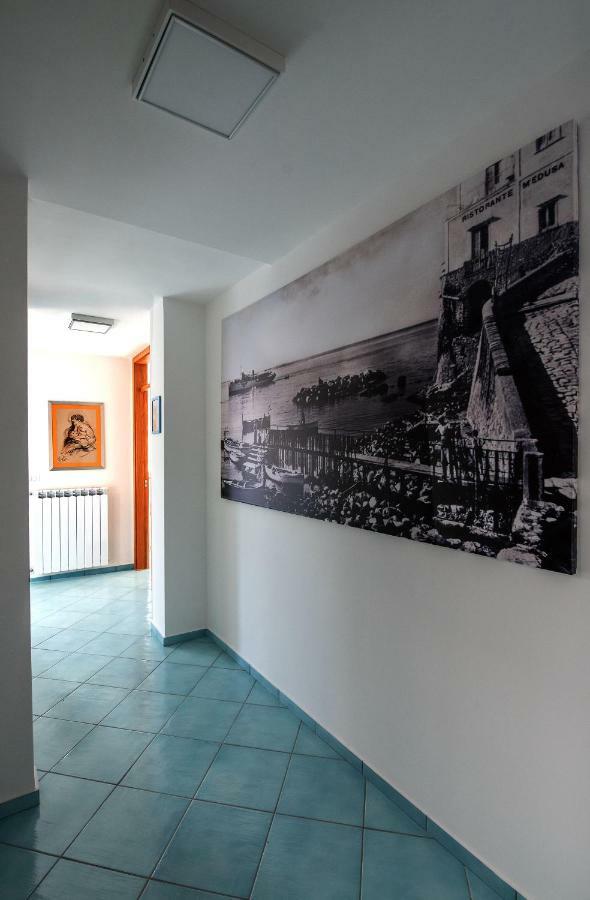 マッサ・ルブレンセCasa Italiaアパートメント エクステリア 写真
